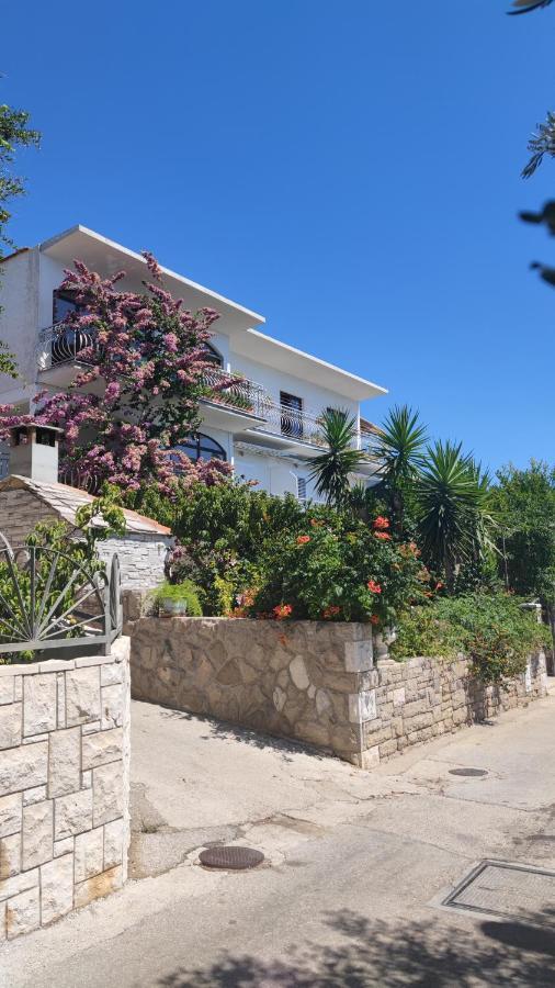 Apartment Franic Sućuraj Exterior foto